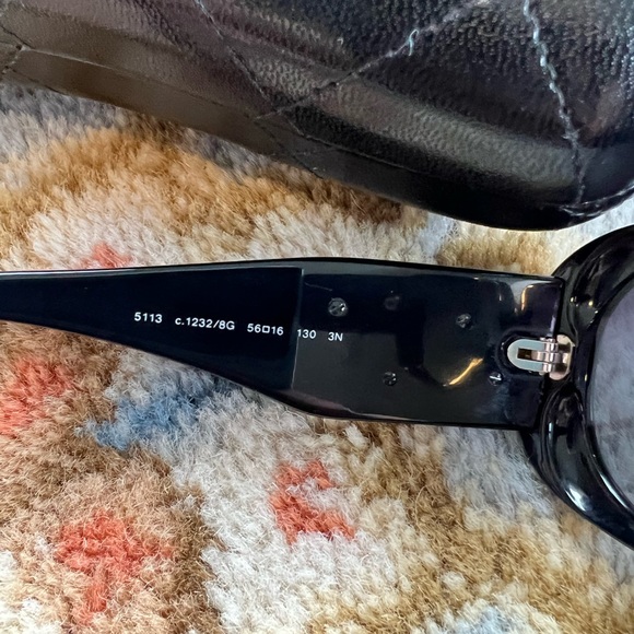Authentic Chanel sunglasses CC Camellia 🌺 5113 - Picture 8 of 8